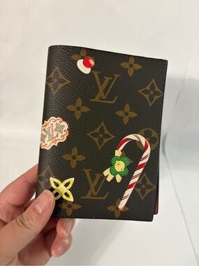 Christmas designs passport cover